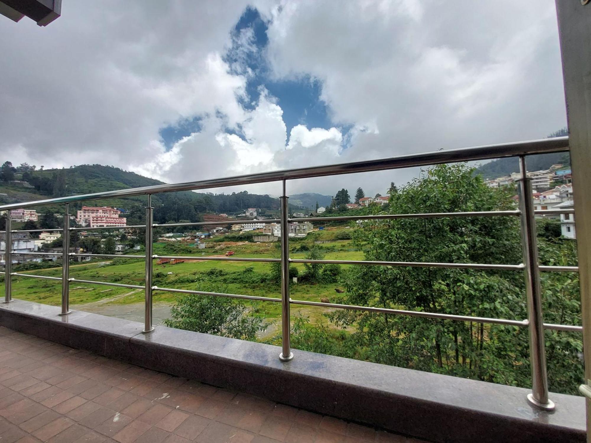 Serenity Inn Home Stay Udagamandalam Exterior foto